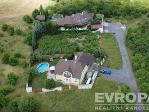 Prodej rodinného domu, Statenice, 231 m2