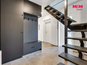 Prodej bytu 4+kk, Králův Dvůr - Levín, Na Lucberku, 141 m2