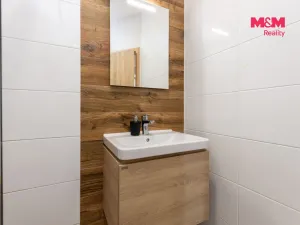 Prodej bytu 1+kk, Horní Lhota, 18 m2