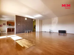 Prodej výrobních prostor, Kroměříž, Chelčického, 1414 m2