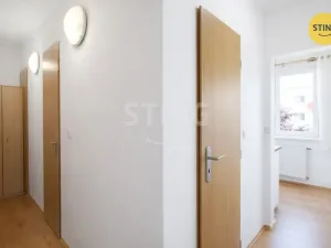 Pronájem bytu 1+1, Zlín, Hluboká, 37 m2