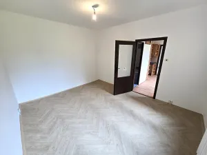 Prodej bytu 3+1, Bruntál, Uhlířská, 73 m2