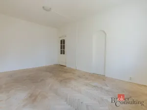 Prodej bytu 1+1, Chodov, Hlavní, 37 m2