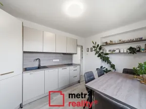 Prodej bytu 2+1, Olomouc - Hejčín, Ladova, 62 m2