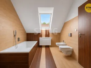Prodej vícegeneračního domu, Morávka, 708 m2