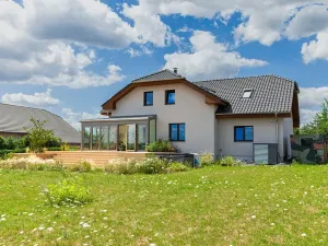 Prodej rodinného domu, Líšnice, 336 m2