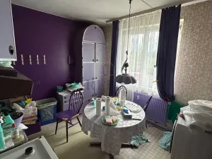 Prodej bytu 3+1, Karlovy Vary, Úvalská, 83 m2