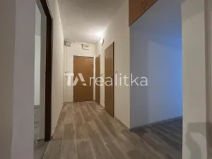 Pronájem bytu 3+1, Orlová, Vnitřní, 81 m2