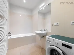 Pronájem bytu 1+kk, Praha - Vršovice, 28. pluku, 37 m2