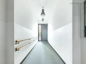 Pronájem bytu 1+kk, Praha - Vršovice, 28. pluku, 37 m2