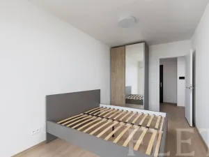 Pronájem bytu 2+kk, Praha - Řeporyje, Haenkeho, 47 m2