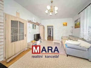 Prodej rodinného domu, Charváty, 140 m2