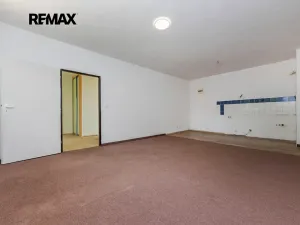 Prodej bytu 1+kk, Praha - Zbraslav, Sulova, 49 m2