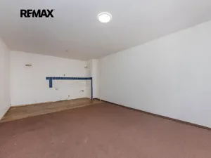 Prodej bytu 1+kk, Praha - Zbraslav, Sulova, 49 m2