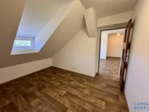 Pronájem bytu 2+kk, Loket, Nádražní, 41 m2
