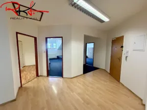 Pronájem bytu 3+1, Mladá Boleslav - Mladá Boleslav II, Komenského náměstí, 110 m2