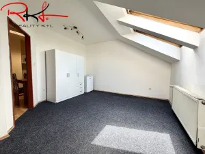 Pronájem bytu 3+1, Mladá Boleslav - Mladá Boleslav II, Komenského náměstí, 110 m2