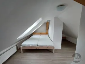 Pronájem bytu 2+1, Praha - Smíchov, Na Neklance, 60 m2