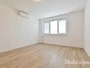 Pronájem bytu 1+kk, Brno, Svitavská, 33 m2