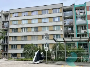 Pronájem bytu 1+1, Český Krumlov, Sídliště Plešivec, 40 m2
