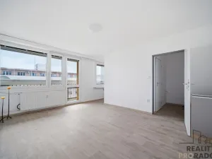 Pronájem bytu 1+kk, Pardubice, Palackého třída, 32 m2