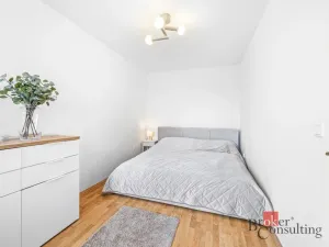Pronájem bytu 4+1, Praha - Smíchov, Pod Fialkou, 94 m2