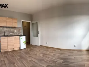 Pronájem bytu 1+kk, Olomouc, Lužická, 23 m2