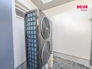 Pronájem rodinného domu, Vrátno, 302 m2