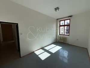 Pronájem bytu 2+1, Chrudim, Tyršovo náměstí, 52 m2