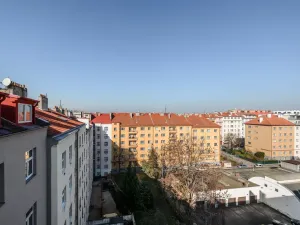 Prodej bytu 2+kk, Praha, Jeseniova, 61 m2
