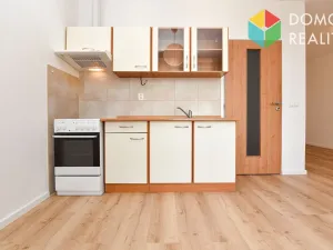 Prodej bytu 1+kk, Beroun - Beroun-Město, V Hlinkách, 32 m2