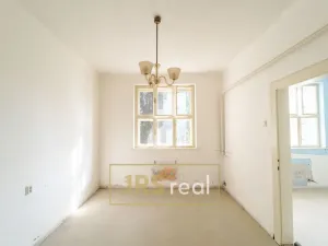 Prodej činžovního domu, Veselí nad Moravou, 400 m2