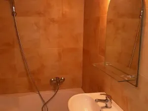 Pronájem bytu 1+1, Praha - Smíchov, Plzeňská, 24 m2