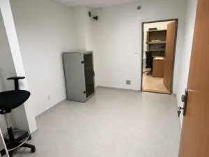 Pronájem kanceláře, Rokycany - Střed, Masarykovo náměstí, 180 m2