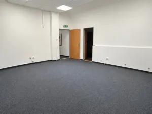 Pronájem kanceláře, Rokycany - Střed, Masarykovo náměstí, 180 m2
