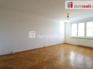 Pronájem bytu 3+1, Ostrov, Jungmannova, 76 m2