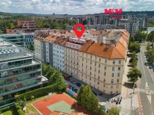 Prodej bytu 1+kk, Praha - Holešovice, U parního mlýna, 30 m2