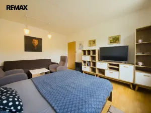 Prodej bytu 2+1, Uherčice, 62 m2