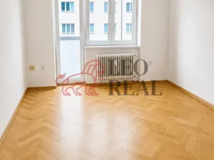 Pronájem bytu 2+1, Náměšť nad Oslavou, Husova, 57 m2