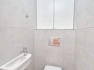 Pronájem kanceláře, Praha - Smíchov, U Demartinky, 96 m2