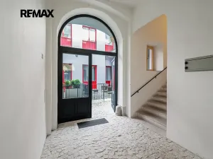 Prodej bytu 1+1, Praha - Karlín, Prvního pluku, 39 m2