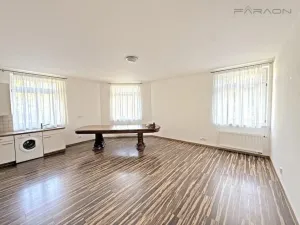 Pronájem bytu 1+kk, Praha - Lochkov, Cementářská, 43 m2