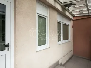 Prodej obchodního prostoru, Praha - Prosek, Veltruská, 22 m2