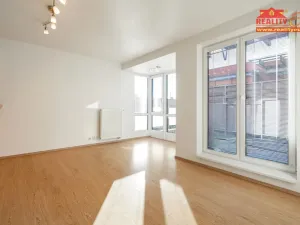 Prodej bytu 3+kk, Hradec Králové, K Meteoru, 74 m2