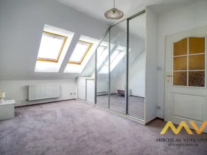 Pronájem bytu 3+1, Hradec Králové, Průmyslová, 92 m2