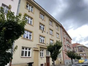 Pronájem bytu 2+1, Hradec Králové, Klumparova, 65 m2
