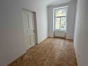Prodej kanceláře, Praha - Bubeneč, Jana Zajíce, 63 m2