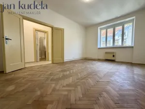 Pronájem bytu 1+1, Brno, Čápkova, 43 m2