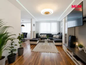 Prodej bytu 3+1, Praha - Prosek, Prosecká, 69 m2