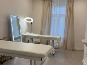 Pronájem obchodního prostoru, Praha - Vysočany, Trakční, 57 m2